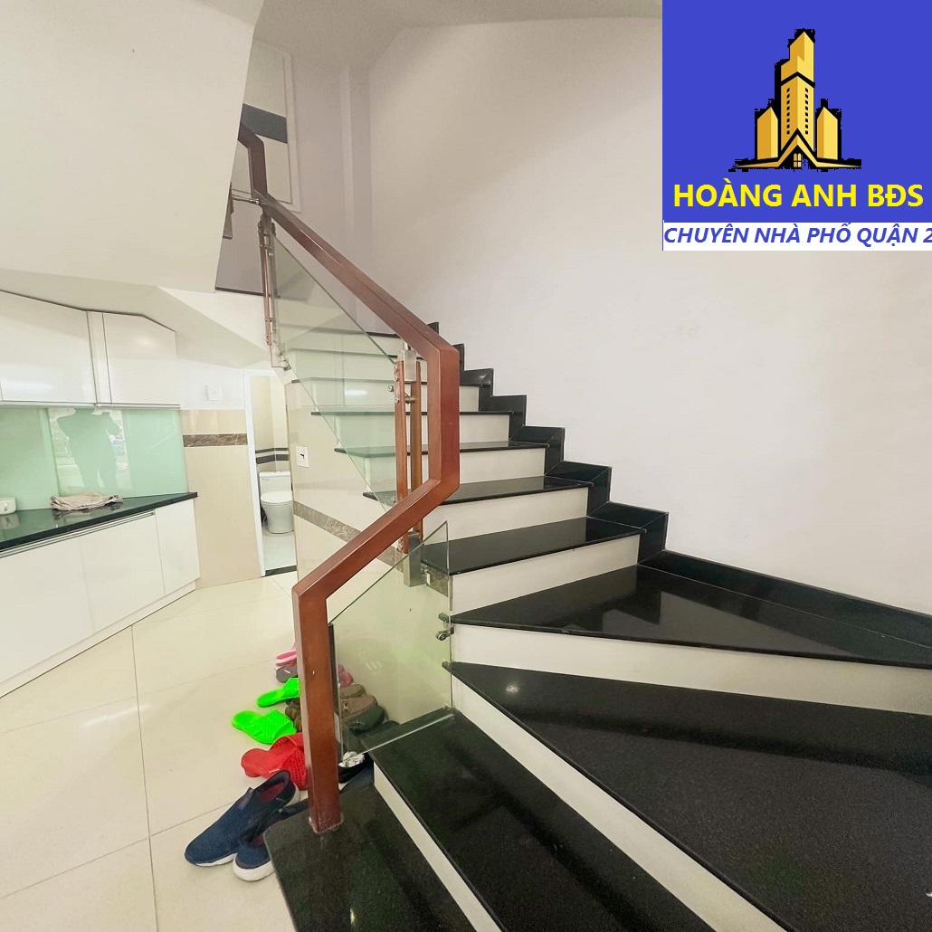 Bán nhà mặt phố MTKD_ Chưa đến 63 tr/m2 _ Đường Nguyễn Duy Trinh, Quận 2 _ 2 tầng 3 pn 3 wc - Ảnh 2